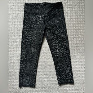Fabletics cropped leggings capris S
